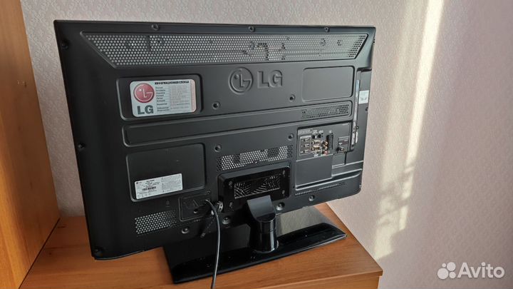 Телевизор LG 32le3300