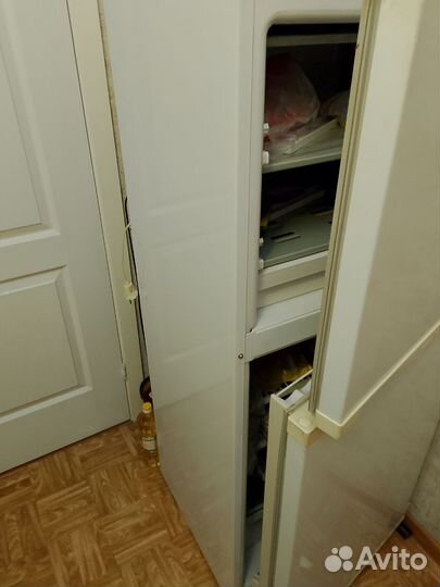 Холодильник бирюса