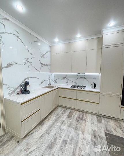 Кухня угловая новая в рассрочку