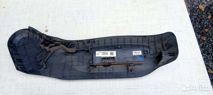 Блок управления сиденья левым передним Соната 7