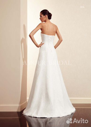 Свадебное платье, высокая талия, кружево, шампань