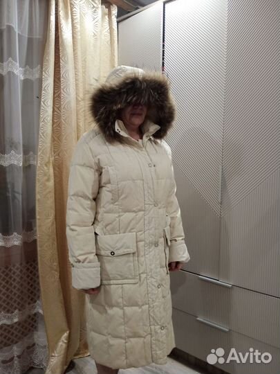 Пуховик женский 48 50 белый длинный