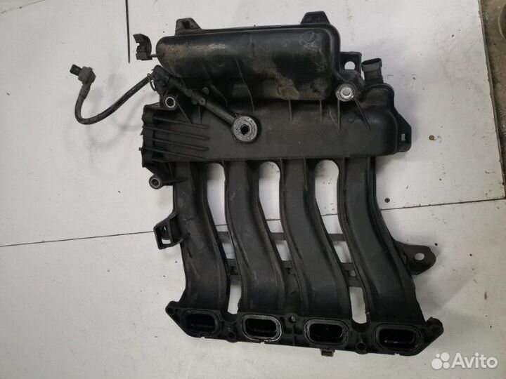 Коллектор впускной Renault Fluence седан K4MW839