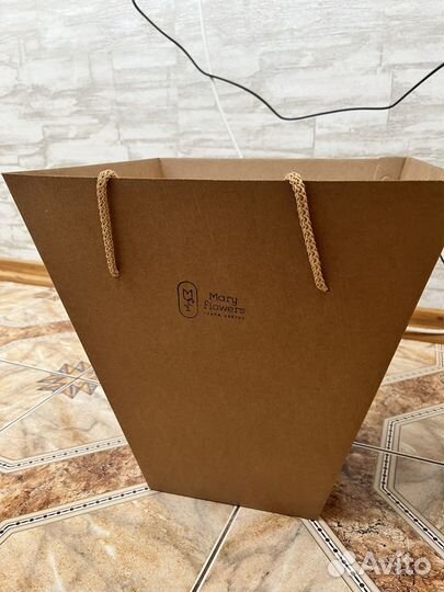 Корзина пакет картонный для цветов с ручками