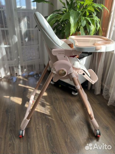 Стульчик для кормления Peg-Perego