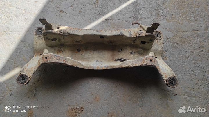 Балка задняя подрамник Mitsubishi Legnum