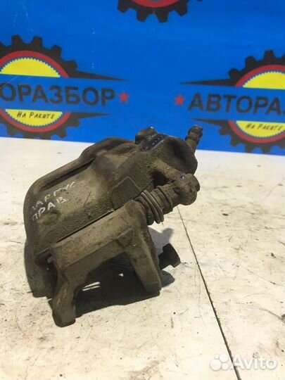 Суппорт передний правый Лада Ларгус