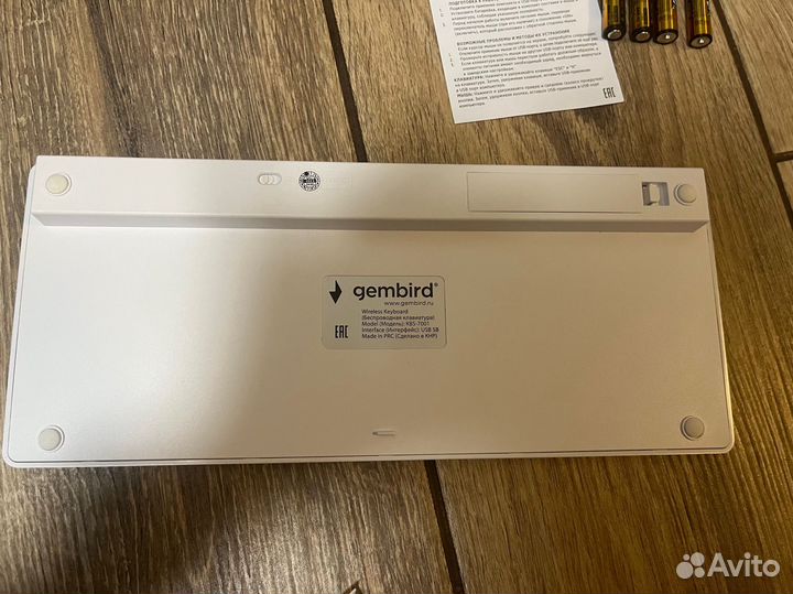 Беспроводная клавиатура и мышь