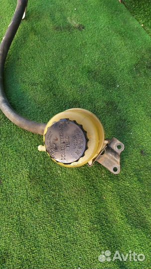 Бачок гур Toyota Estima 3CTE 1998