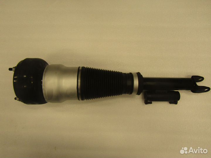 Амортизатор передний Mercedes W222 A2223204713