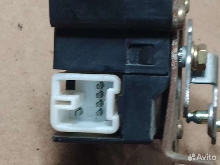 Сервопривод заслонки печки Toyota Camry SV41