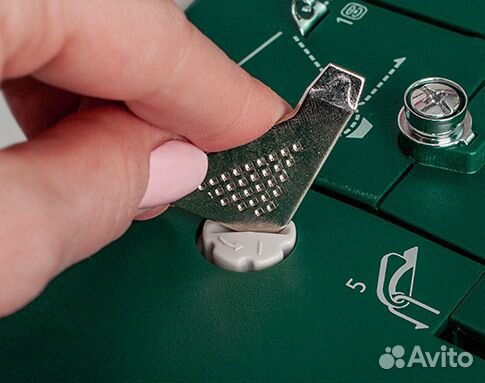 Швейная машина Necchi 7424