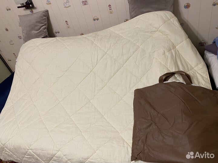 Одеяло шерстяное верблюжье 1.5*2.0