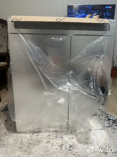 Зеркало шкаф с подсветкой для ванной (новое)