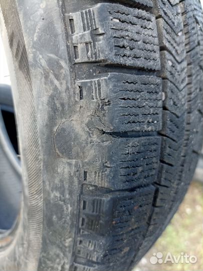 Bridgestone Blizzak DM-V1 6.00/12.5 R15 84