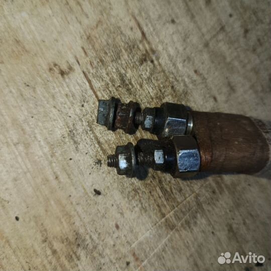 3 свечи накаливания 4D68