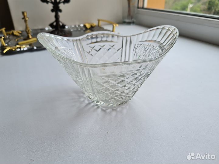 Советская стеклянная конфетница ладья