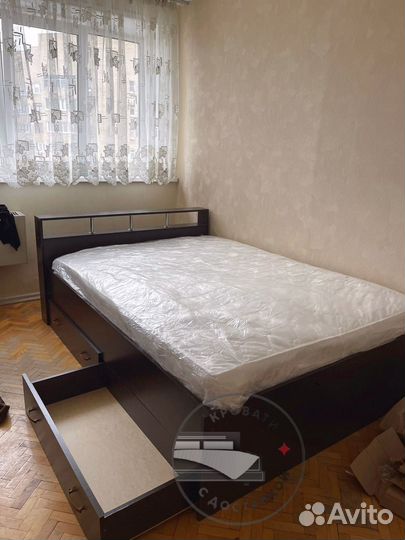 Кровать двухспальная