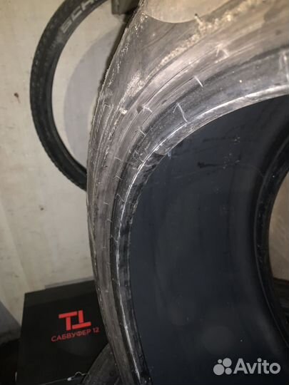 Pirelli P Zero 295/35 R21