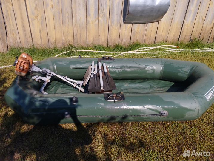 Лодка с мотором