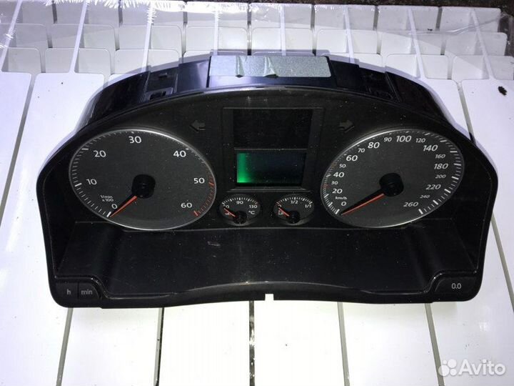 Приборная панель Volkswagen Golf 5 2003-2009