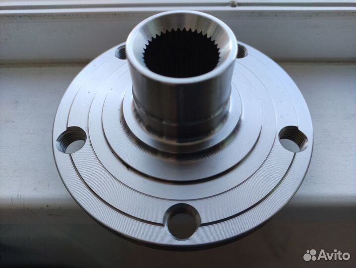 Ступица переднего колеса 4A0 407 615 D