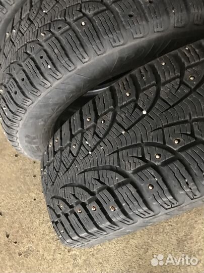 Pirelli Winter Carrier 195/65 R15