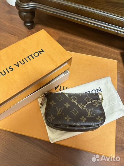 Сумка louis vuitton Mini Pochette