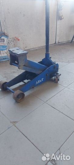 Домкрат гидравлический