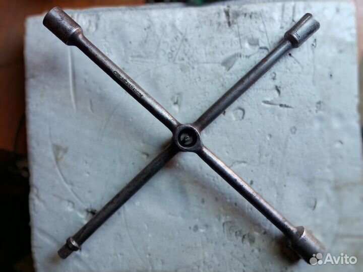 Ключ балонник