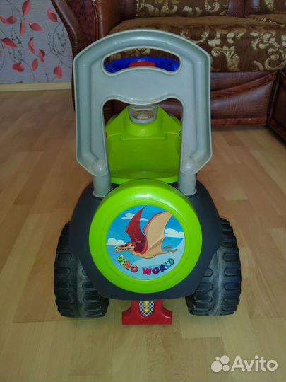 Детская машинка каталка, толокар