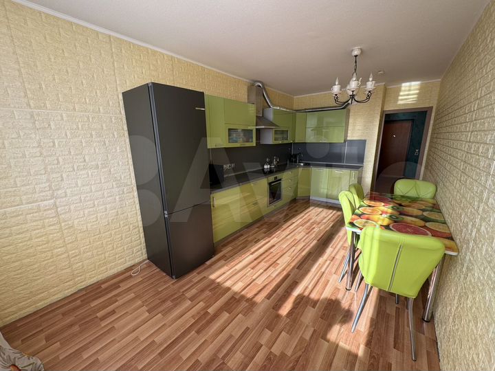 3-к. квартира, 93,5 м², 23/25 эт.