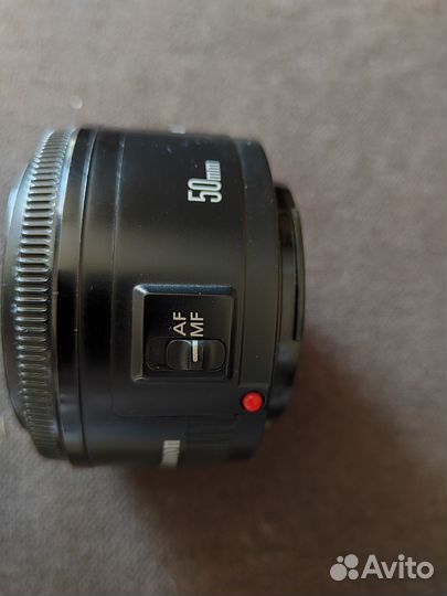 Фотоаппарат canon 1100D