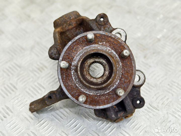 Кулак поворотный передний правый Ford Focus 3 1.6