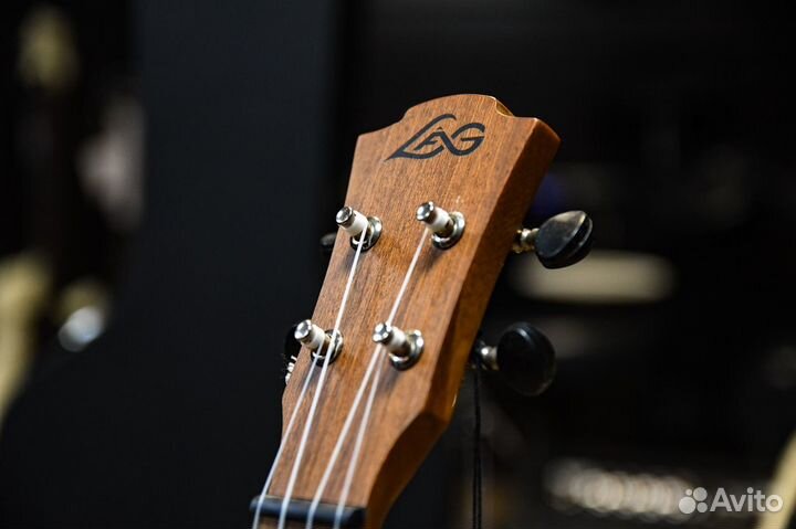 Укулеле концерт LAG (Комлпект)