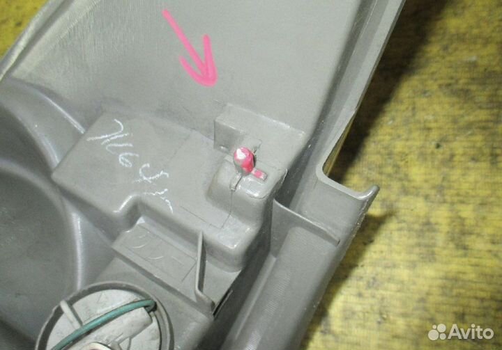 Стоп левый toyota altezza sxe10