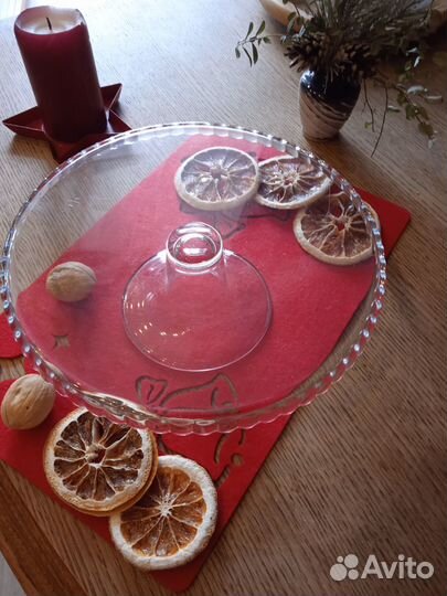 Тортница стеклянная