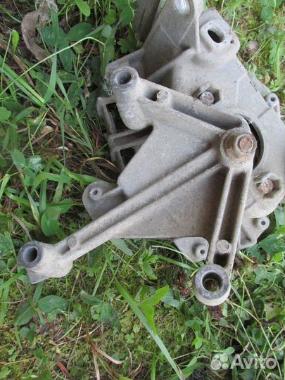 Площадка аккумулятора renault kangoo symbol