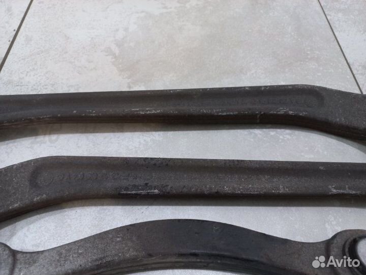 Рычаги комплект задние Mercedes E320 S211 112.949