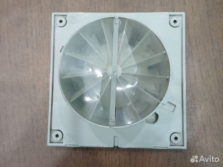 Вентилятор вытяжной decor 100 (Испания) б.у