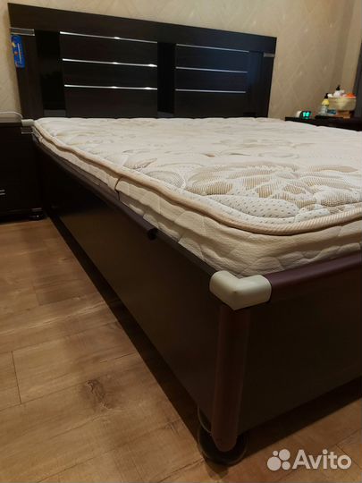 Кровать 180 на 200 с матрасом бу