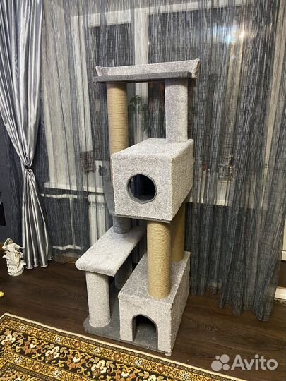 Когтеточки и игровые комплексы для кошек