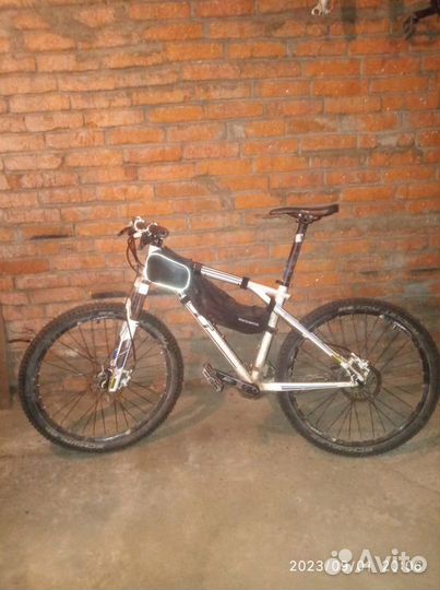 Горный велосипед mtb GT Agressor 26 колёса рама M