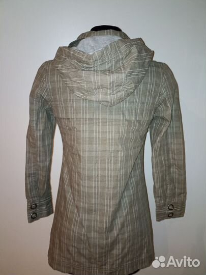 Плащ для девочки Zara 9-10 лет