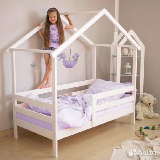 Кроватка из натурального дереваТеремок высокий бор