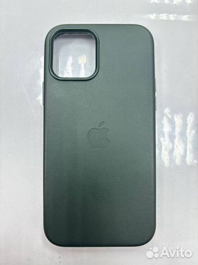 Чехол на iPhone 12 оригинал б/у