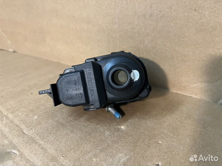 Моторчик правого зеркала Toyota RAV4 50