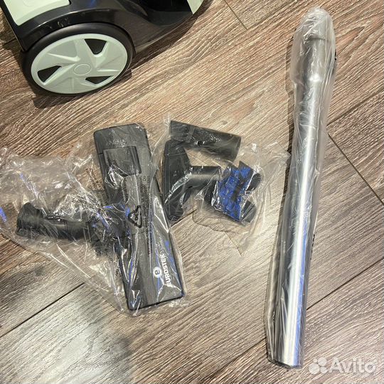 Новый пылесос