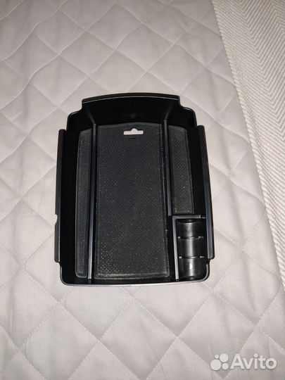 Ящик в подлокотник в Sportage 4, органайзер