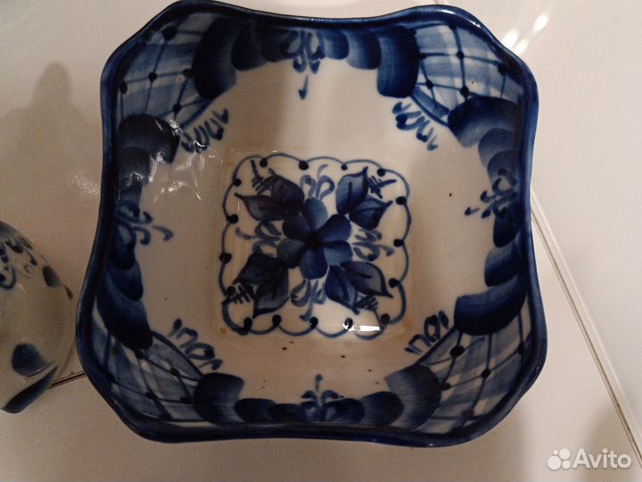 Графини и икорница